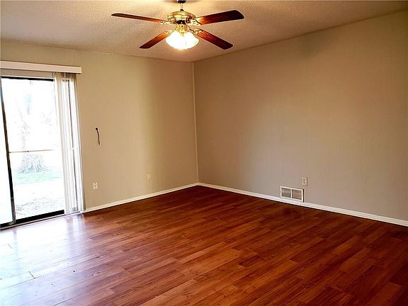 2nd image of 4212 Alicia Ln