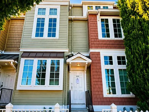 205 Laurel Grove Ln, San Jose, CA 95126