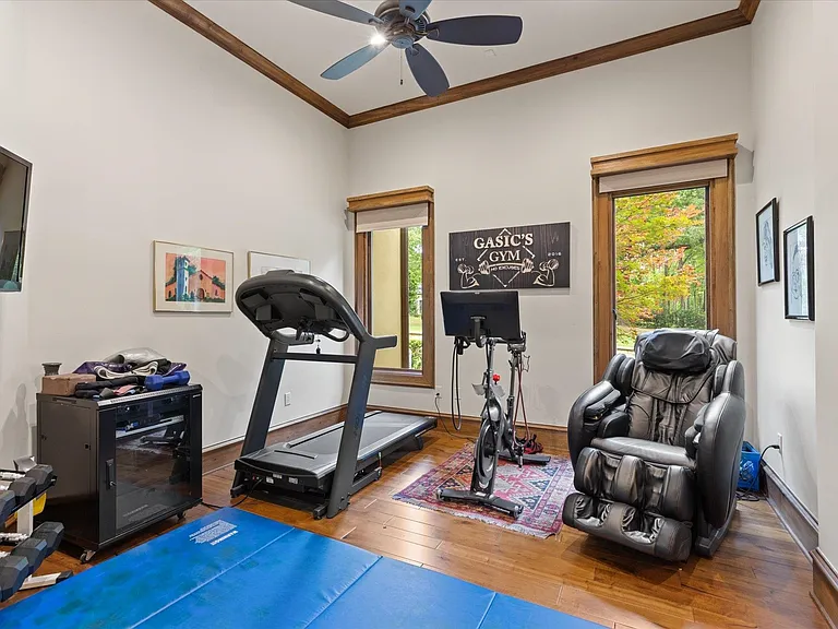 3705 Champions Ridge Ln — Photo 22