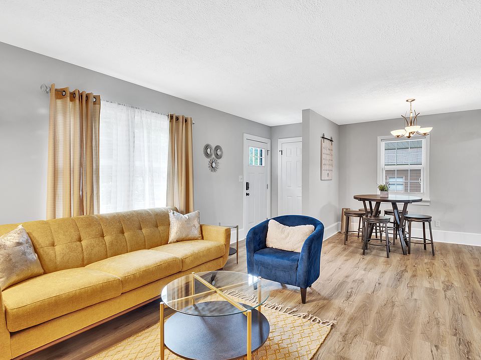 All furnished pictures are from past rentals.