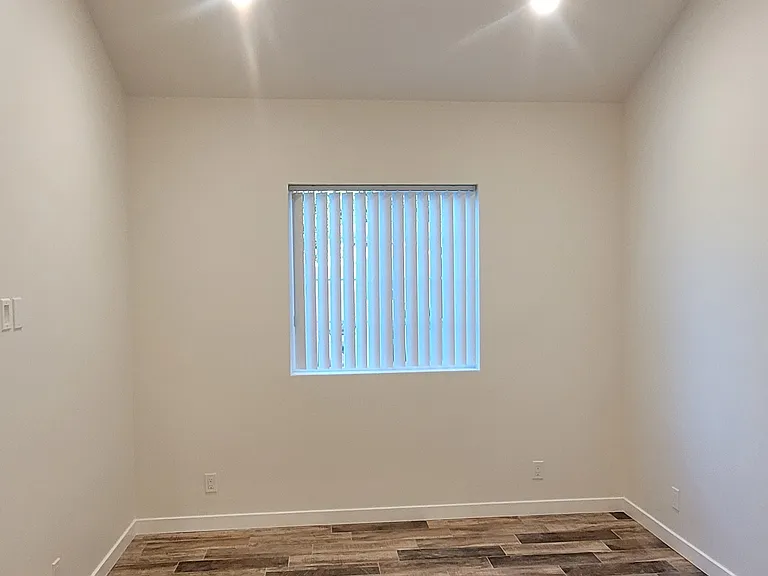121 W Janss Rd — Photo 16