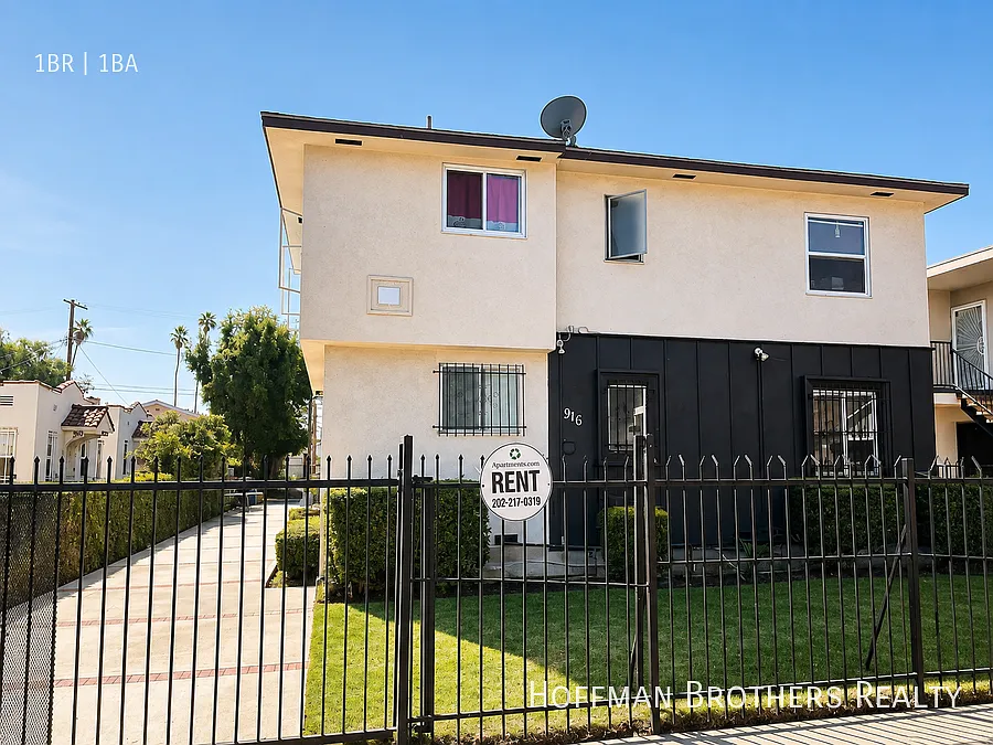 916 W 84th St Los Angeles, CA 90044 — Photo 3