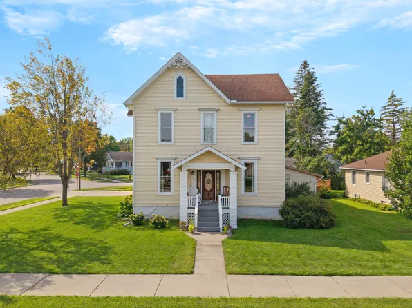 704 W Washington Ave, Alpena, MI 49707