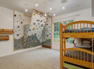 1438 6th Street Cir NW, Hickory, NC 28601