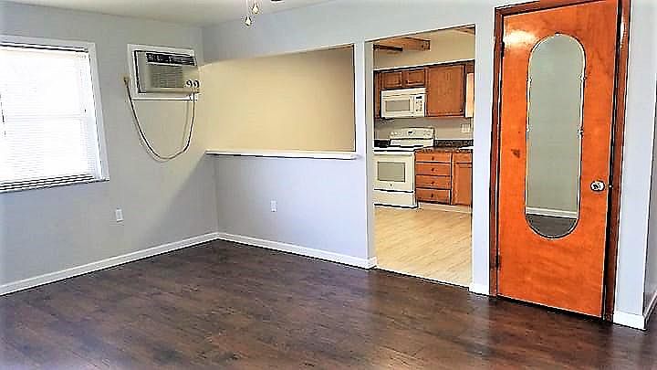 1st image of 636 Osborn Ave