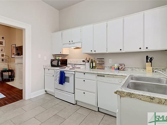 5th image of 106 W Henry St #A
