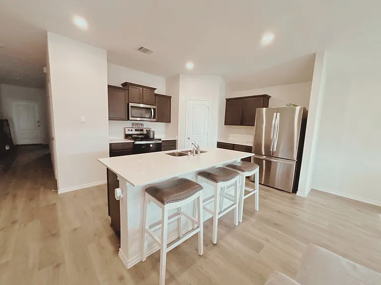 2310 Hydrangea Dr — Photo 4