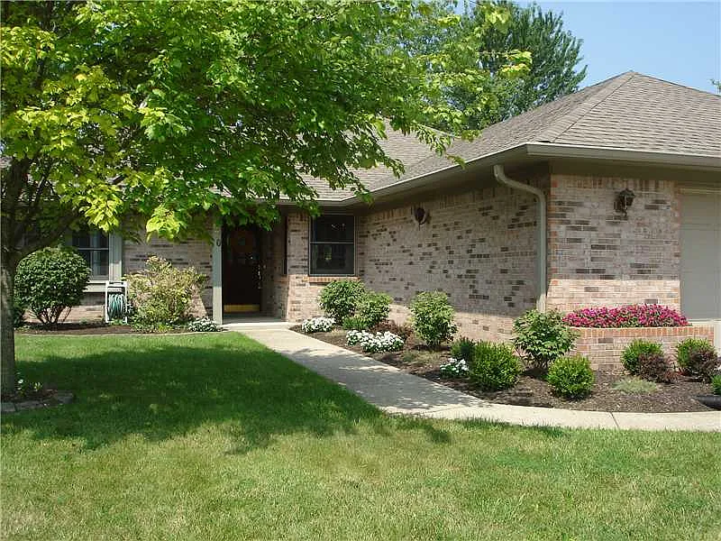 870 Bayside Dr photo 1