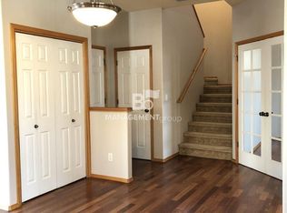 229 SW 105th Ter, Portland, OR 97225