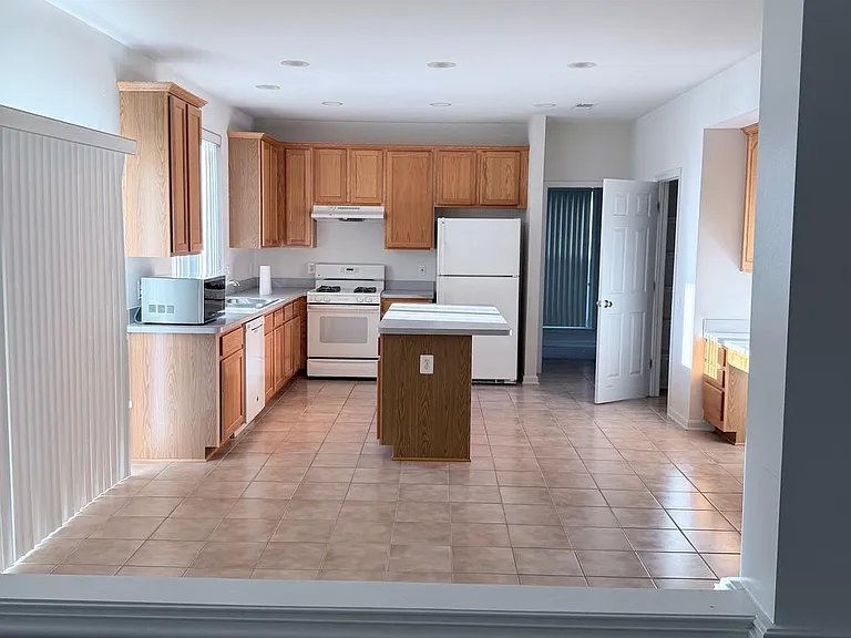 5970 Spout Spring Ct — Photo 25