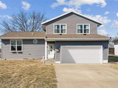 6808 Boulder Dr NW, Cedar Rapids, IA, 52405