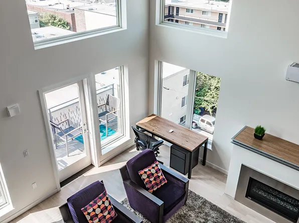 515 Summit Ave E, Seattle, WA