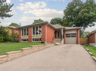 17 Jill Cres, Toronto, ON M9B6B2