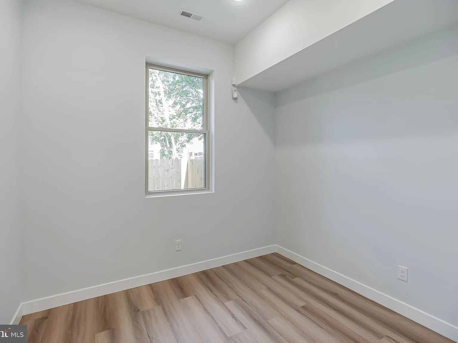 3 bed, $2,150 — Photo 3