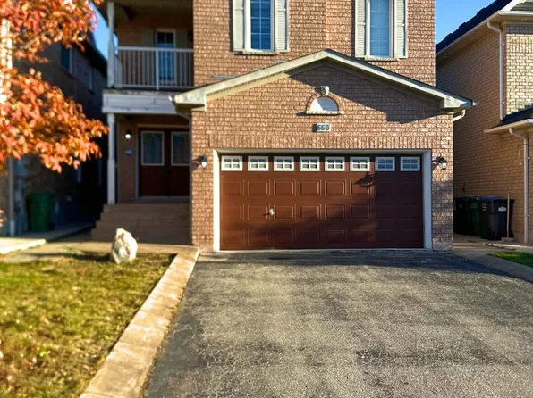 660 Garden Walk, Mississauga, ON L5W 1V9