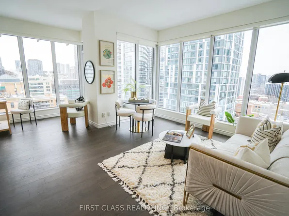 68 Shuter St #2010, Toronto, ON M5B 0B4