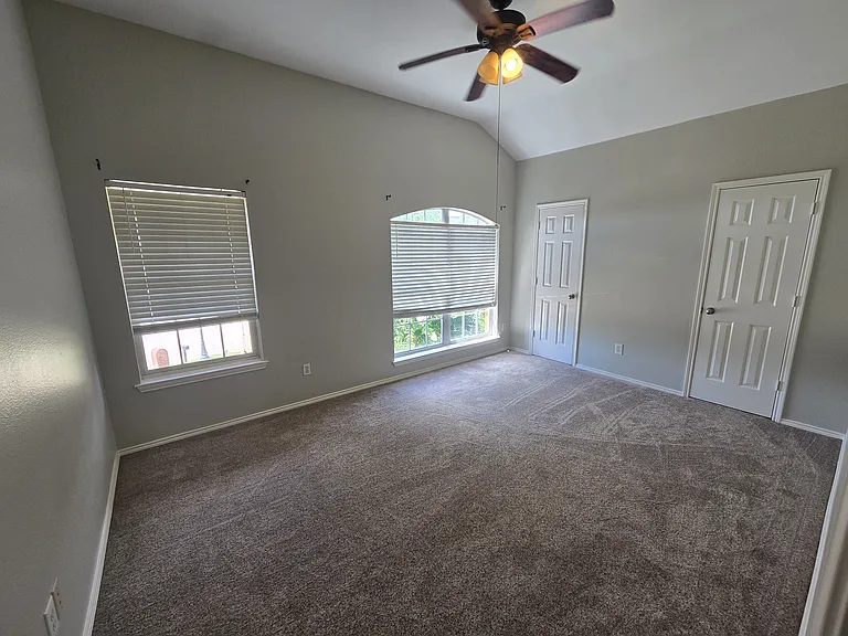 9201 Popes Creek Ct — Photo 8