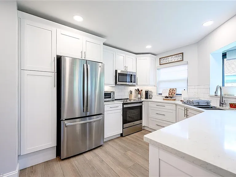 719 Reef Point Cir #13 — Photo 8