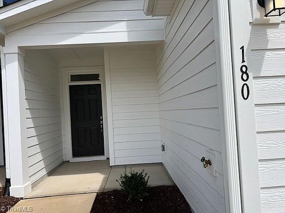 3rd image of 180 Parker Ln