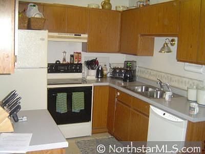 3rd image of 6317 Kahler Dr NE