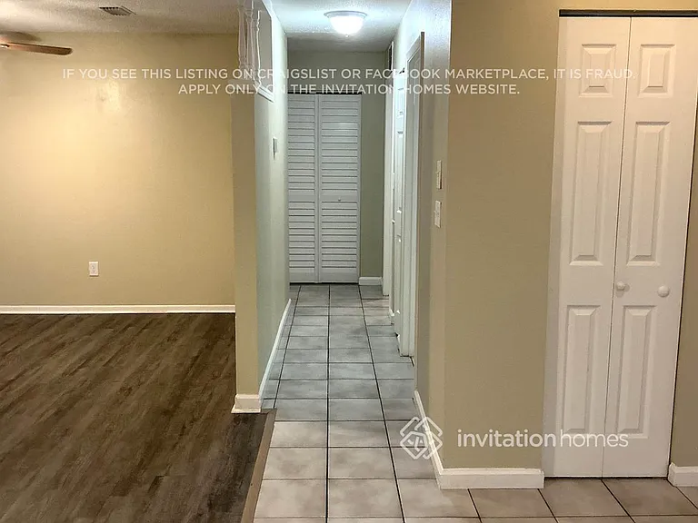 2801 20th Avenue Dr W — Photo 2