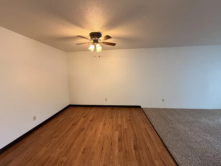 Winding Hills Apartments — Photo 121