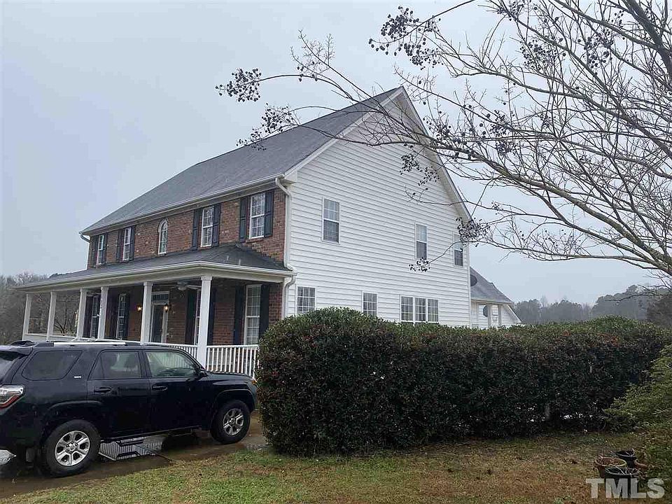 2nd image of 1902 Ken Dr