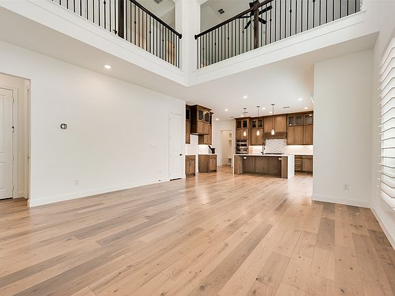 5th image of 3380 Betony St