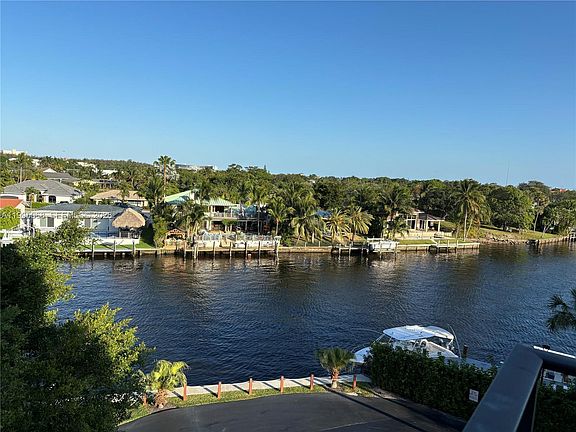 3rd image of 21 Royal Palm Way #5060