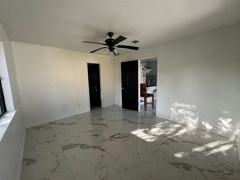 5409 Deborah Ln — Photo 13