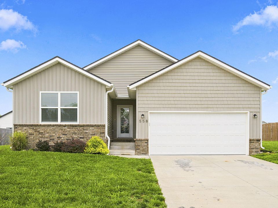 1st image of 558 S Abigail Avenue