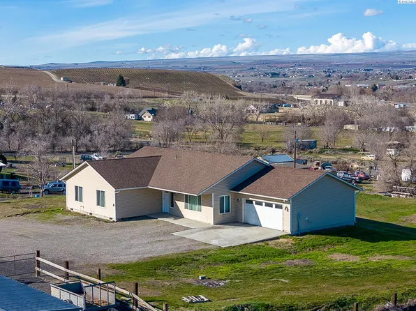 23601 N Willard Ave, Benton City, WA 99320
