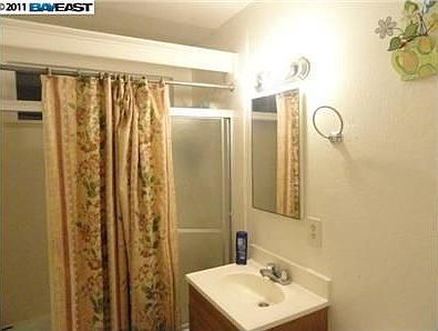 4th image of 166 Linscheid Dr