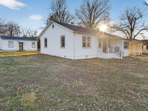 840 E Dorris Avenue, Mountain Grove, MO 65711