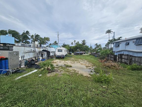 5th image of 93 N Conch Ave