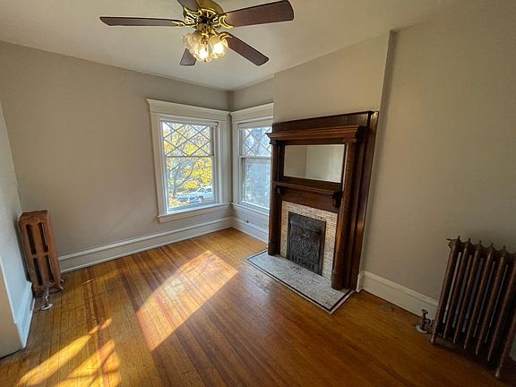 3rd image of 1139 N Clarkson St #1