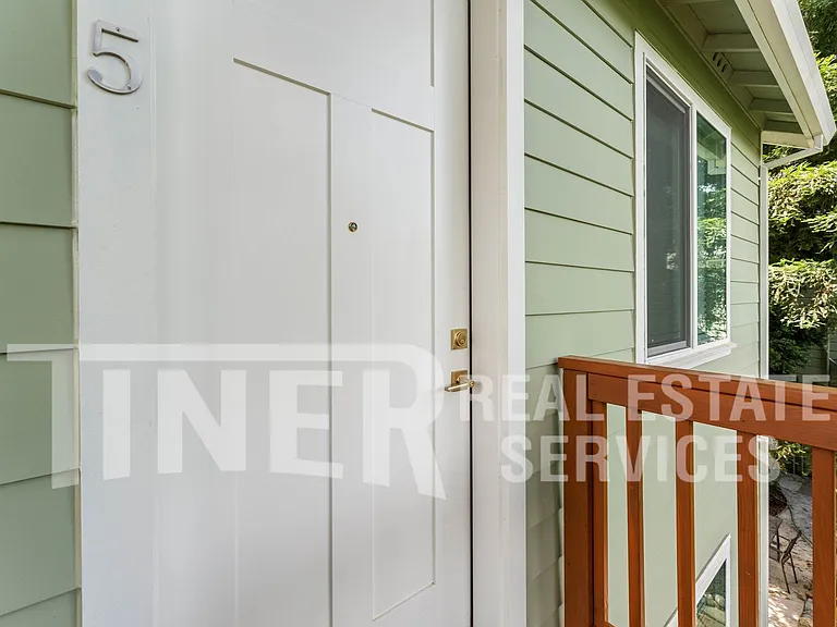 1314 Q St #5 — Photo 5