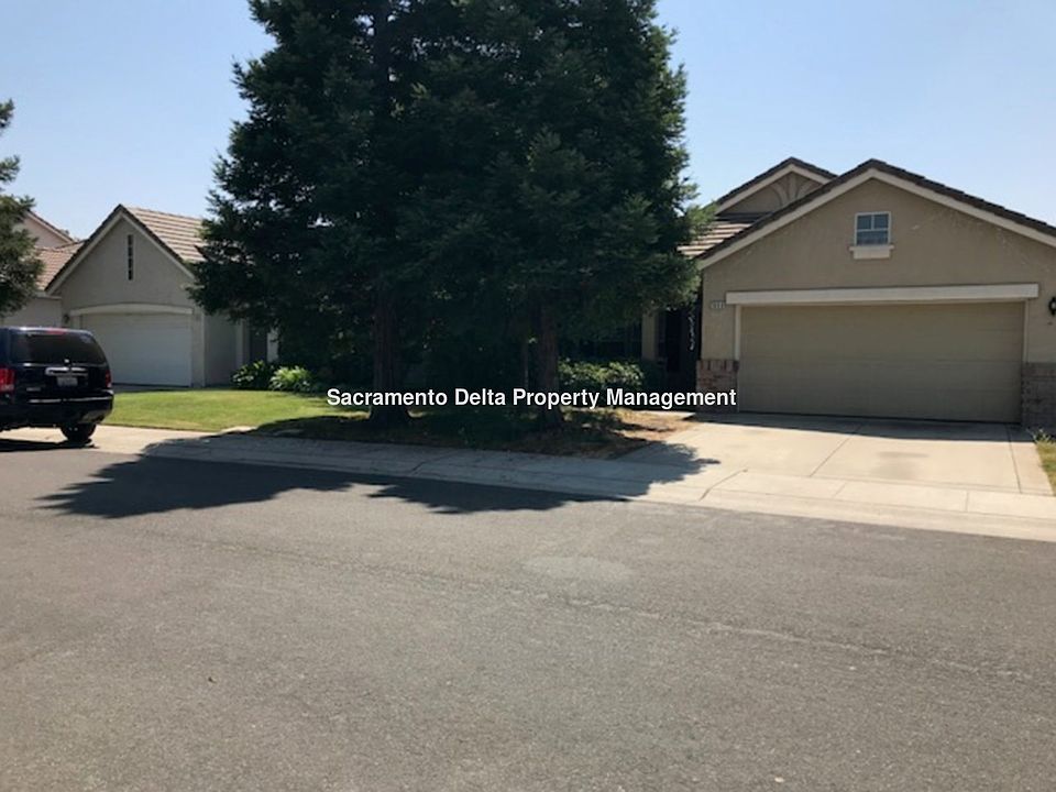 1st image of 2860 Chateau Montelena Way