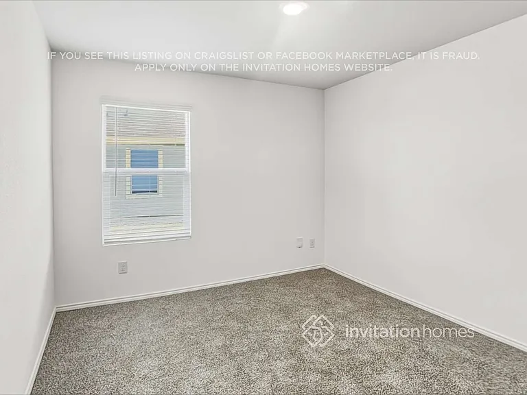 5406 Longshadow Dr — Photo 15