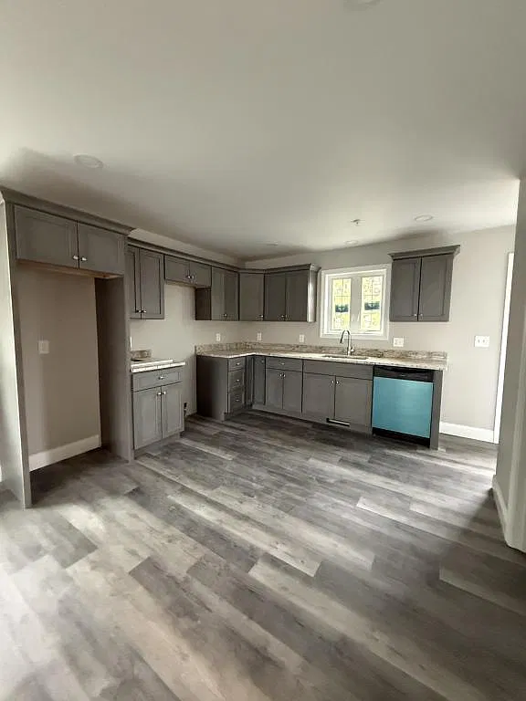 35 Terrace St — Photo 1