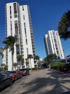 20515 E Country Club Dr APT 841, Aventura, FL, 33180