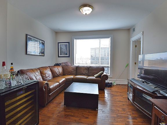2nd image of 1412 N Ashland Ave APT 4