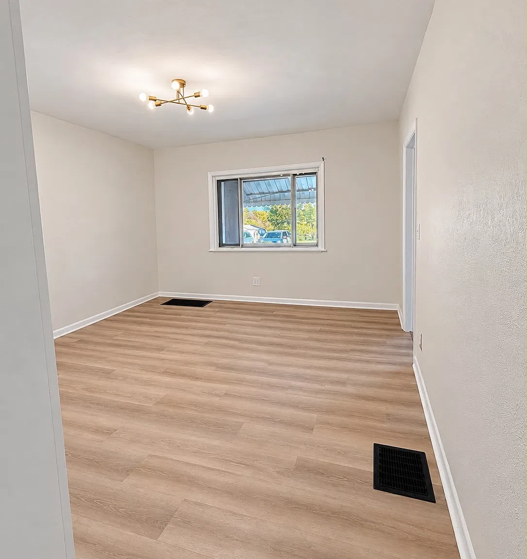 276 McKinley Avenue - 1 — Photo 3
