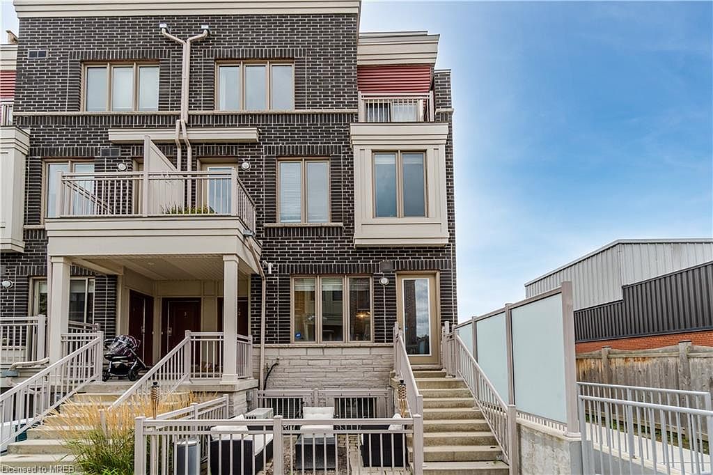 125 Long Branch Avenue #21, Toronto, ON M8W 0A9 2 Bedroom House