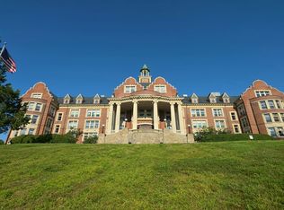 15 Mount Saint Marys Way APT 205, Hooksett, NH 03106