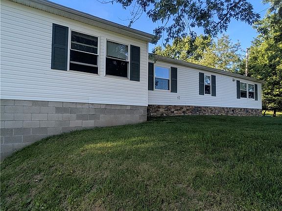 3rd image of 18395 Leatherwood Rd