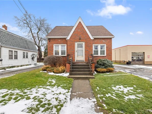 1312 Ridge Rd, Lackawanna, NY 14218