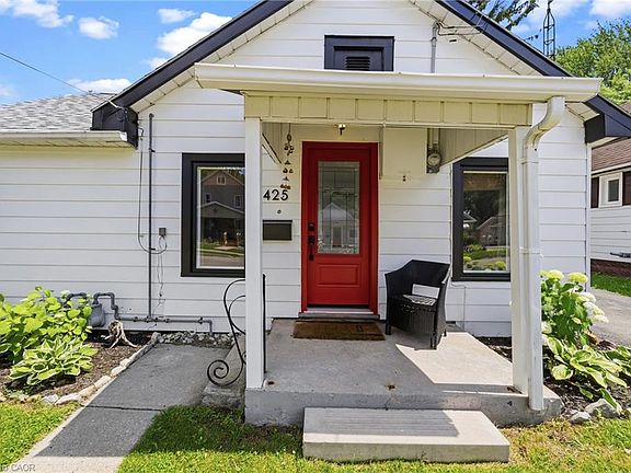 4th image of 425 Ross Ave