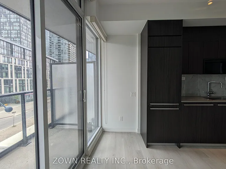 90 Queens Wharf Rd #302 — Photo 17