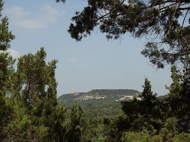 1st image of 678 Luehlfing Dr